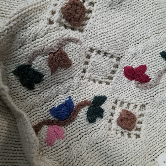 Real Vintage 90s Knitted and Embroidered Vest - Picture 4 of 5